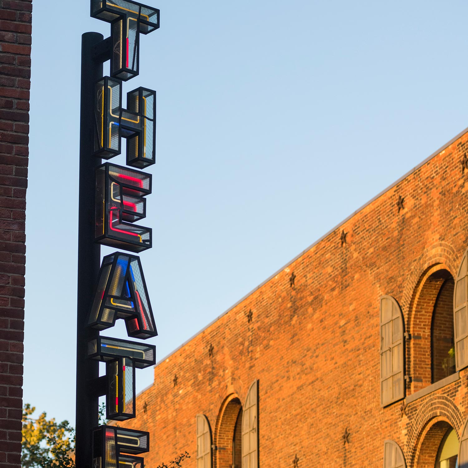 Dumbo Theatre District